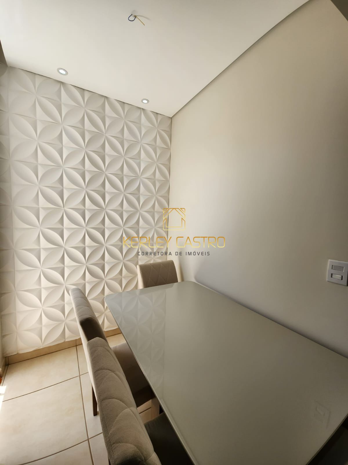VENDO ÓTIMO APARTAMENTO NO BAIRRO SÃO FRANCISCO 